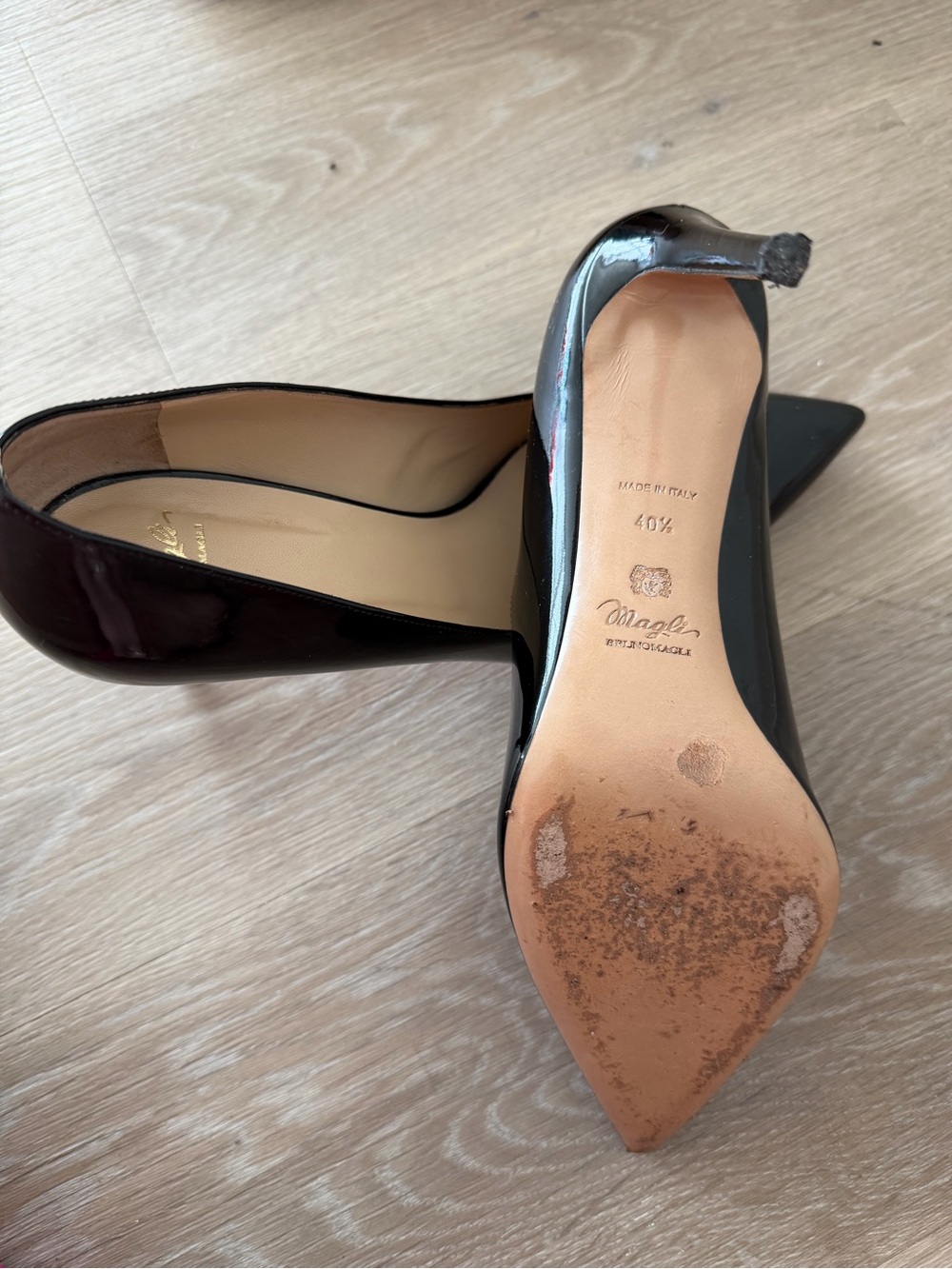 Magli Bruno Magli Black Patent Pointed-Toe Mid Heel Pump - Picture 9 of 10